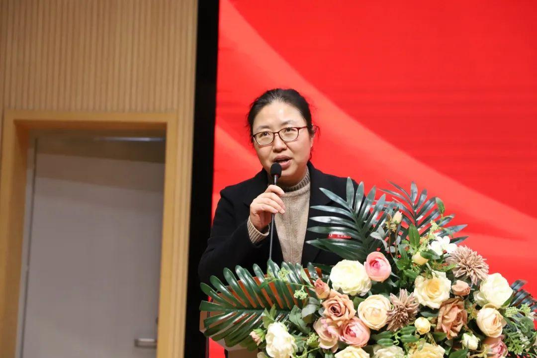學院舉辦讀書分享會活動，激發(fā)智慧之光，共筑書香校園
