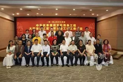 大國工匠進(jìn)校園——濰柴集團(tuán)齊魯大工匠湯海威走進(jìn)學(xué)院