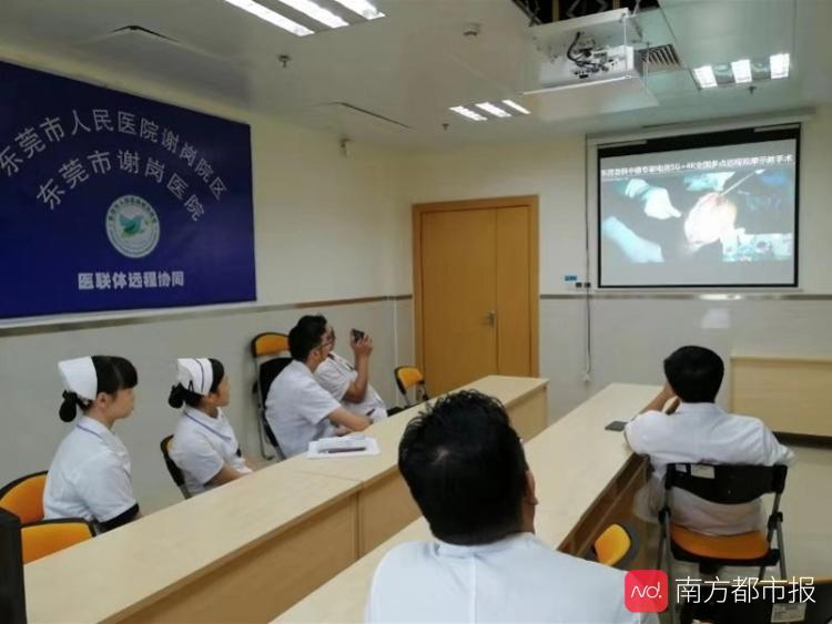 華為技術(shù)與我院共創(chuàng)未來科技教育新篇章