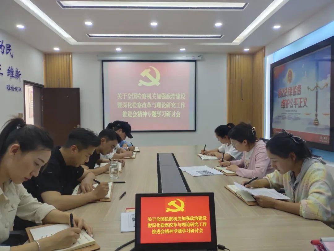 山東省高校思政課專家聽(tīng)課調(diào)研活動(dòng)在我院圓滿舉行紀(jì)實(shí)