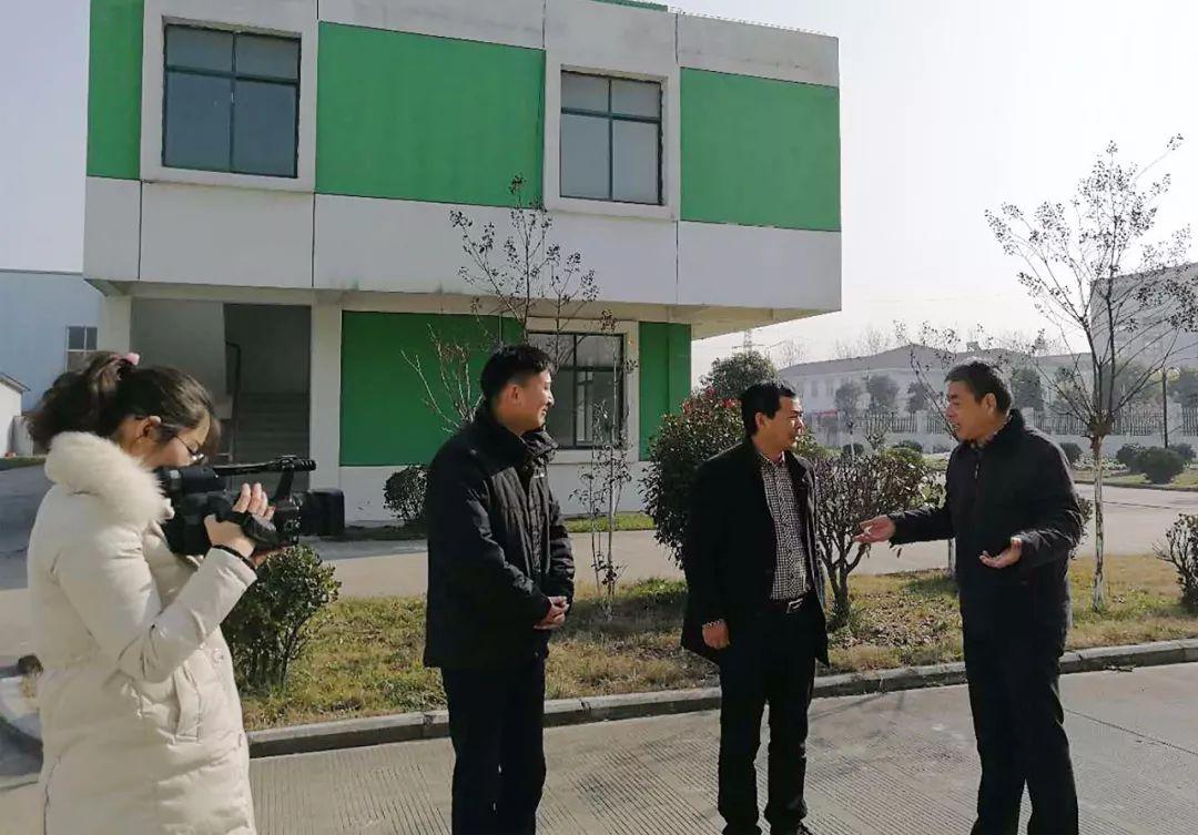 我院參加泰安市理工中等專業(yè)學(xué)校機(jī)電技術(shù)應(yīng)用專業(yè)建設(shè)委員會成立大會
