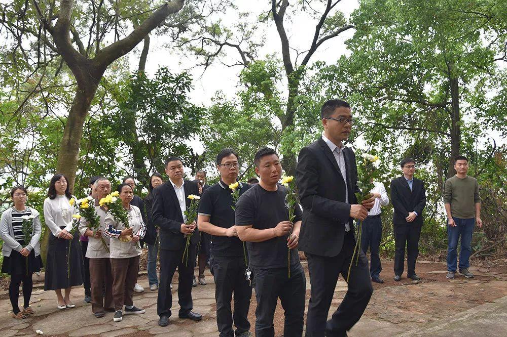 緬英烈，憶先賢，啟航新征程——清明祭英烈主題教育活動紀(jì)實