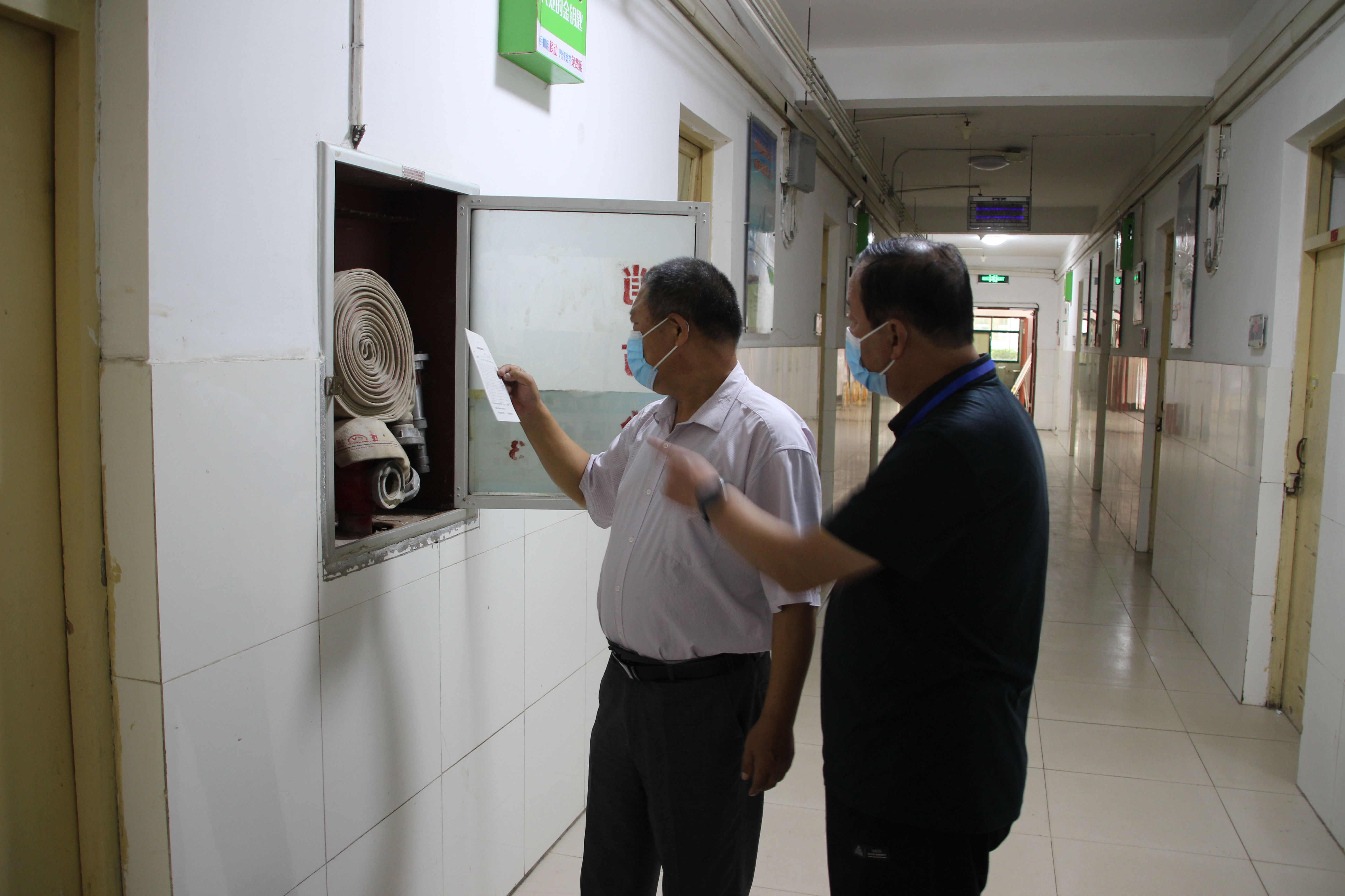 學(xué)院開展消防安全自查日活動，筑牢安全防線