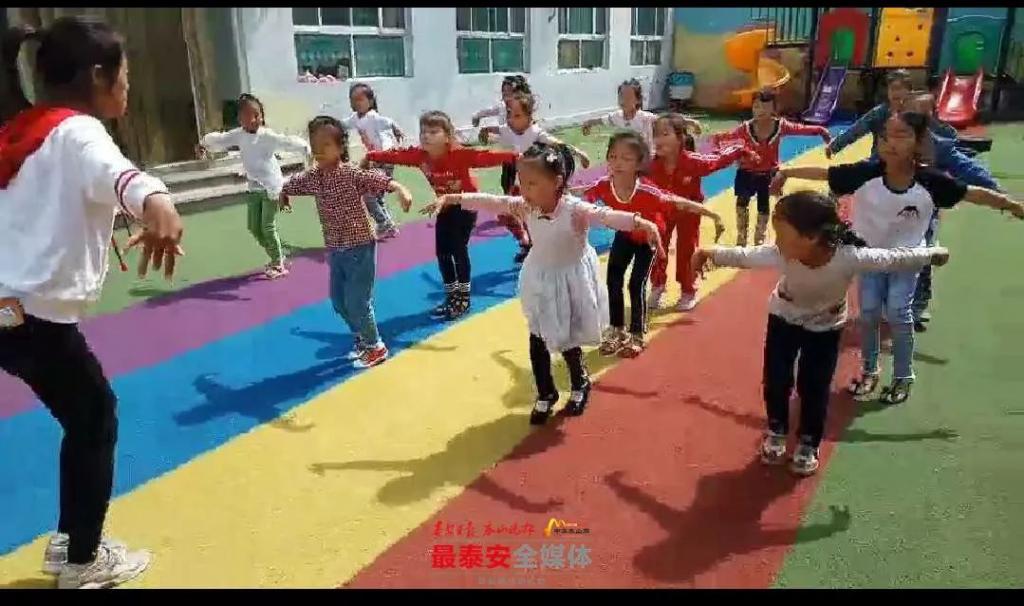 學(xué)院承辦泰安市XXXX年幼兒園園長培訓(xùn)班，塑造未來幼教領(lǐng)袖