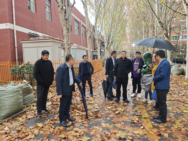 省四進工作組督導(dǎo)檢查校園安全工作