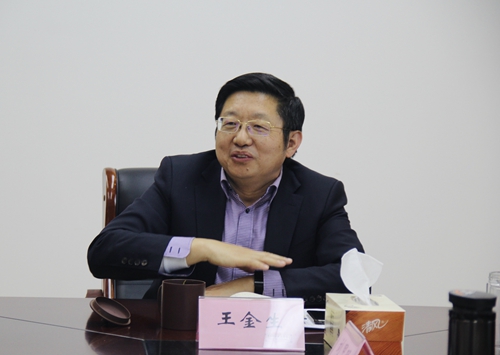 學(xué)院綜合檔案工作調(diào)研，黨委副書記、院長崔耕虎實(shí)地指導(dǎo)與深化理解