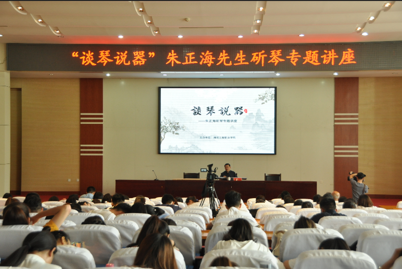 孟津雙語(yǔ)學(xué)校職業(yè)技術(shù)學(xué)院非遺進(jìn)校園活動(dòng)，文化傳承與創(chuàng)新教育結(jié)合實(shí)踐