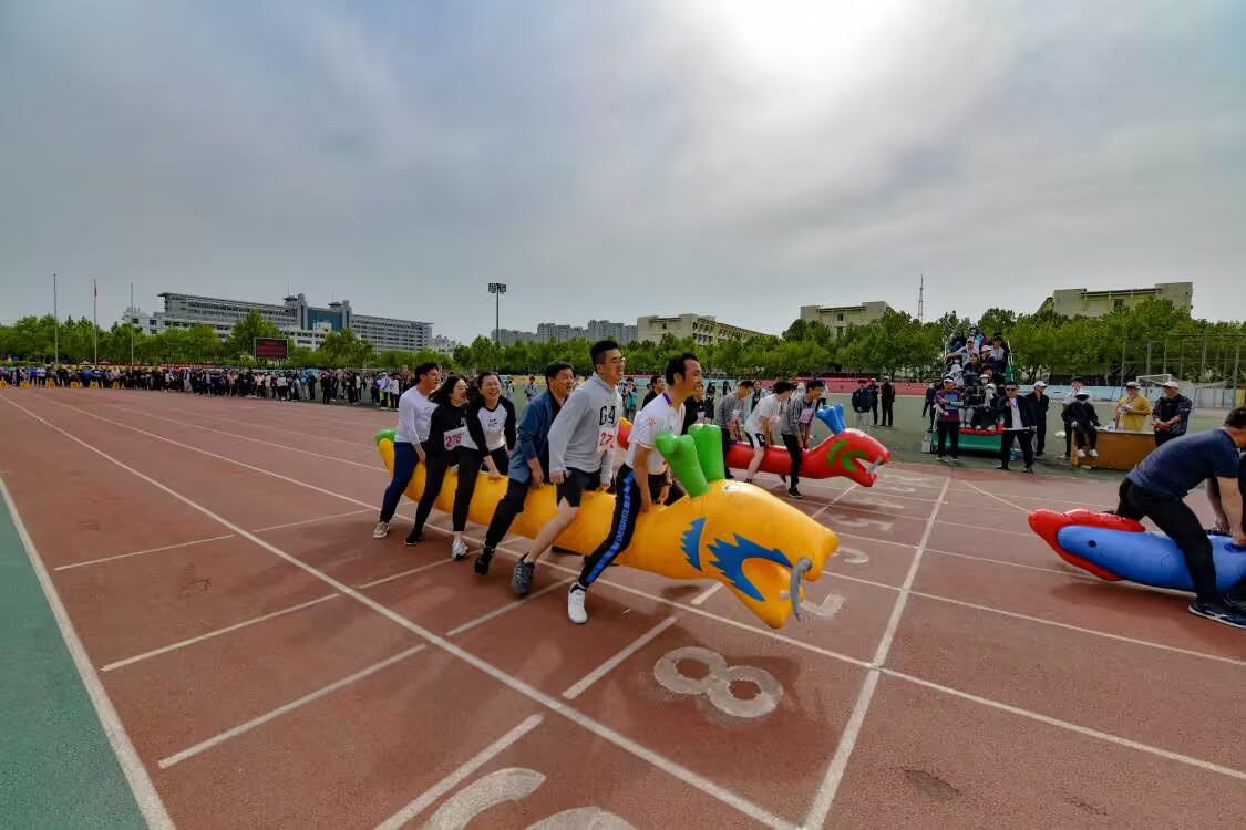 學院2023春季田徑運動會閉幕，榮耀與激情的盛典