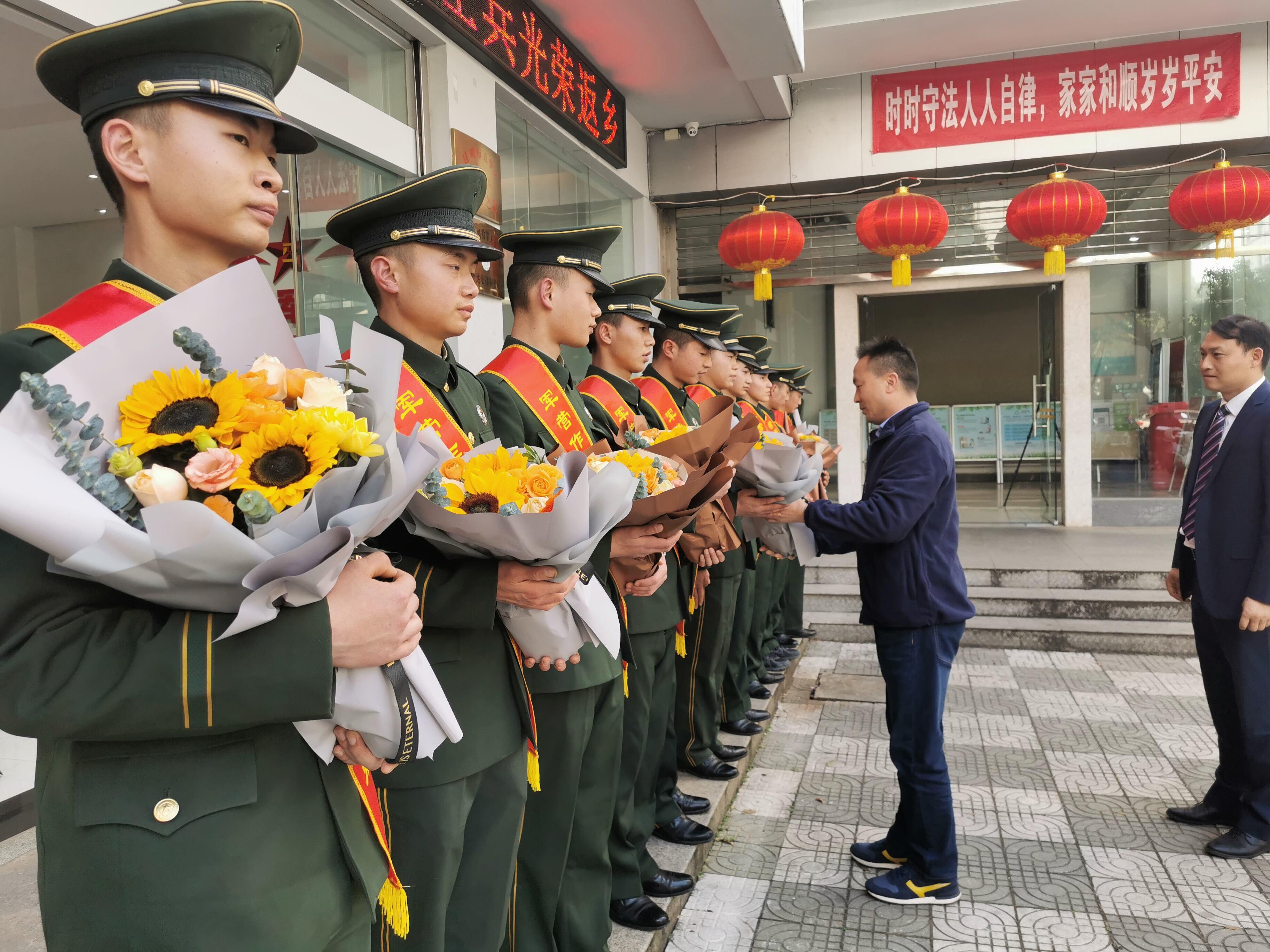 學院舉行2023年定向培養(yǎng)軍士入伍歡送大會——光榮啟程，筑夢軍營