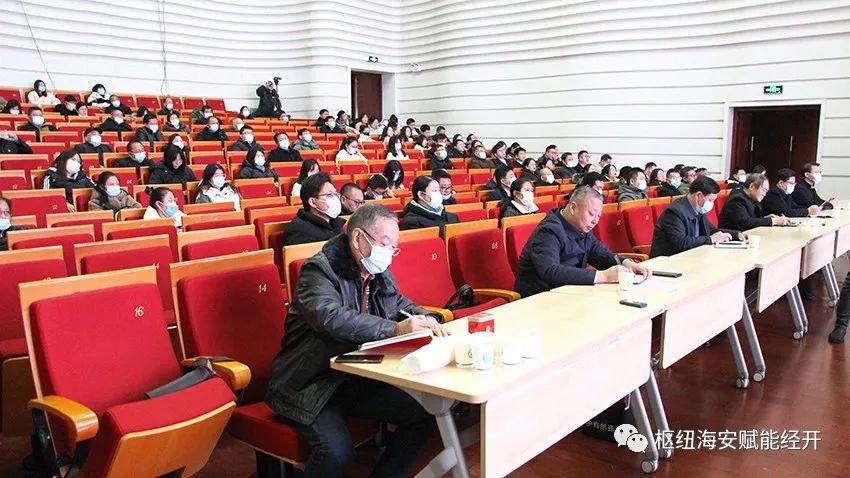 學院黨委書記張勇華宣講黨的二十大精神，引領(lǐng)未來，奮進新征程