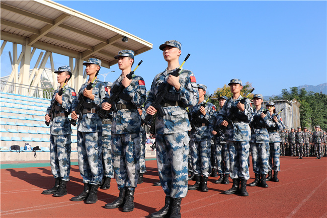 2022年新生軍訓閉訓式，磨礪青春，啟航新征程