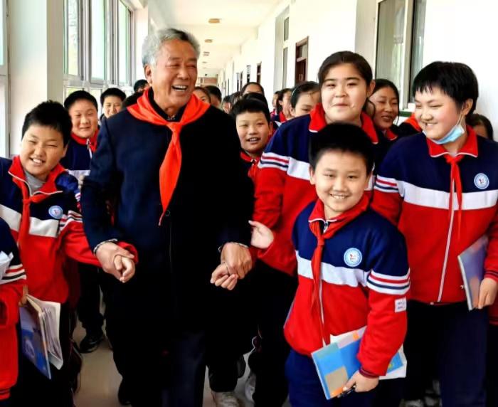 學(xué)院組織教師參觀市勞模工匠精神教育基地，一次啟迪精神之旅