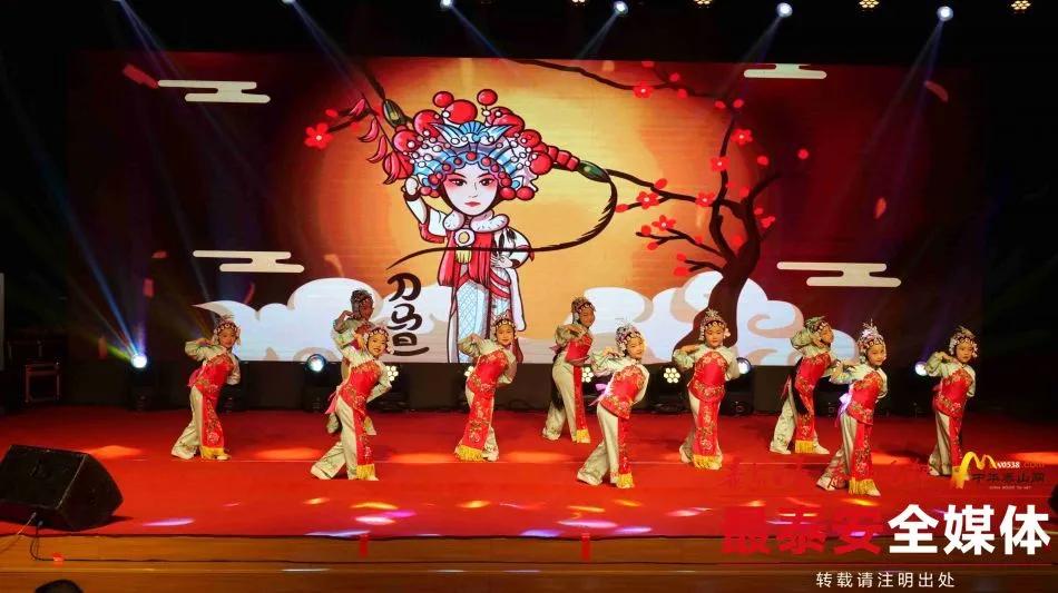 學(xué)院與魯普耐特集團(tuán)校企合作簽約儀式成功舉行，共筑未來教育新篇章，攜手共創(chuàng)輝煌
