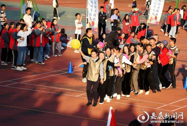 教職工趣味運(yùn)動(dòng)會(huì)，學(xué)院活力與團(tuán)隊(duì)精神的融合