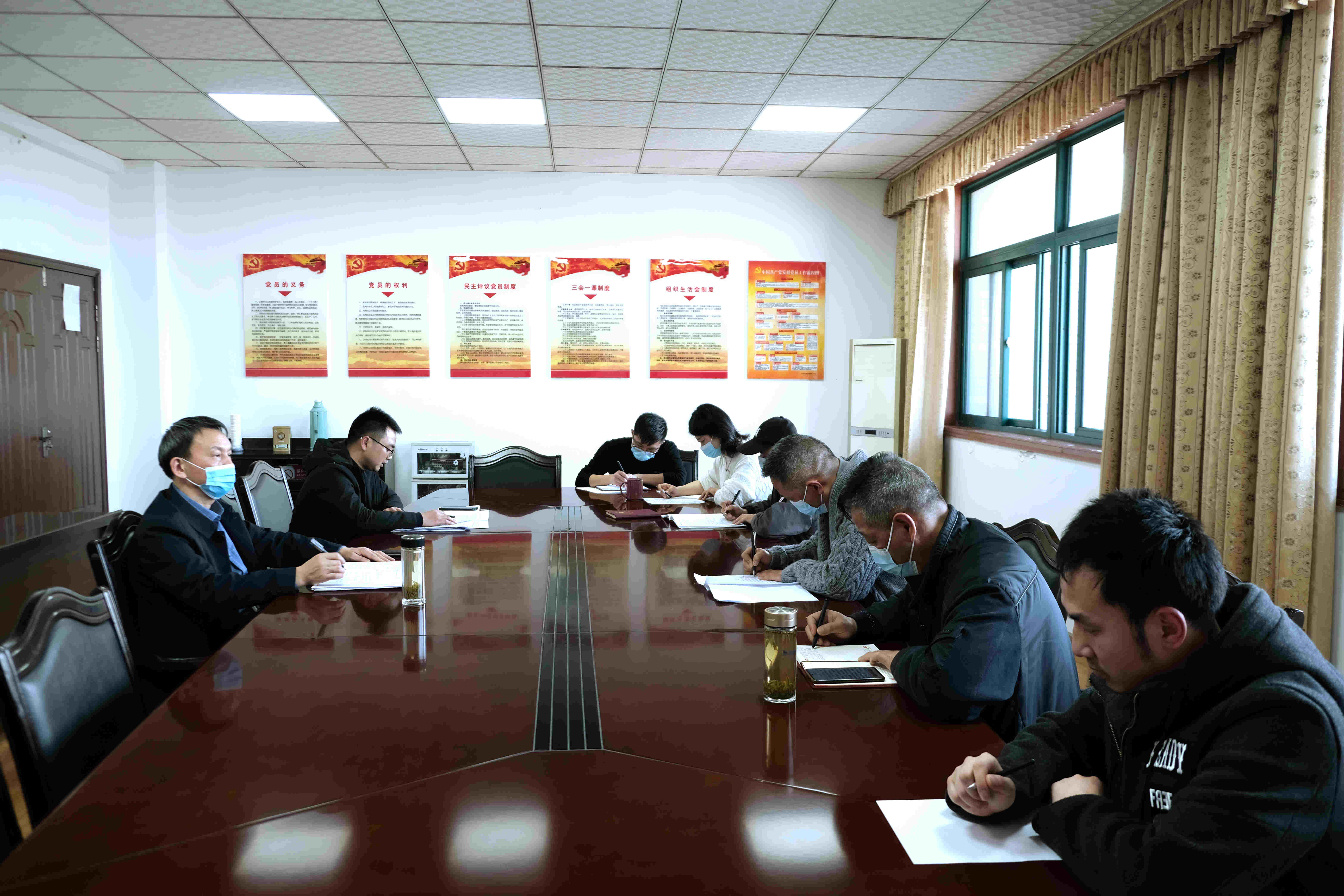 黨委書記張勇華參加機(jī)關(guān)一支部2021年度組織生活會，深化黨性教育，推動工作實踐的新起點