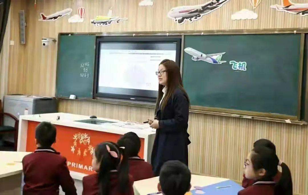 激發(fā)教育活力，培育思政新星，我院舉行2021年青年教師教學比賽與課程思政教學比賽