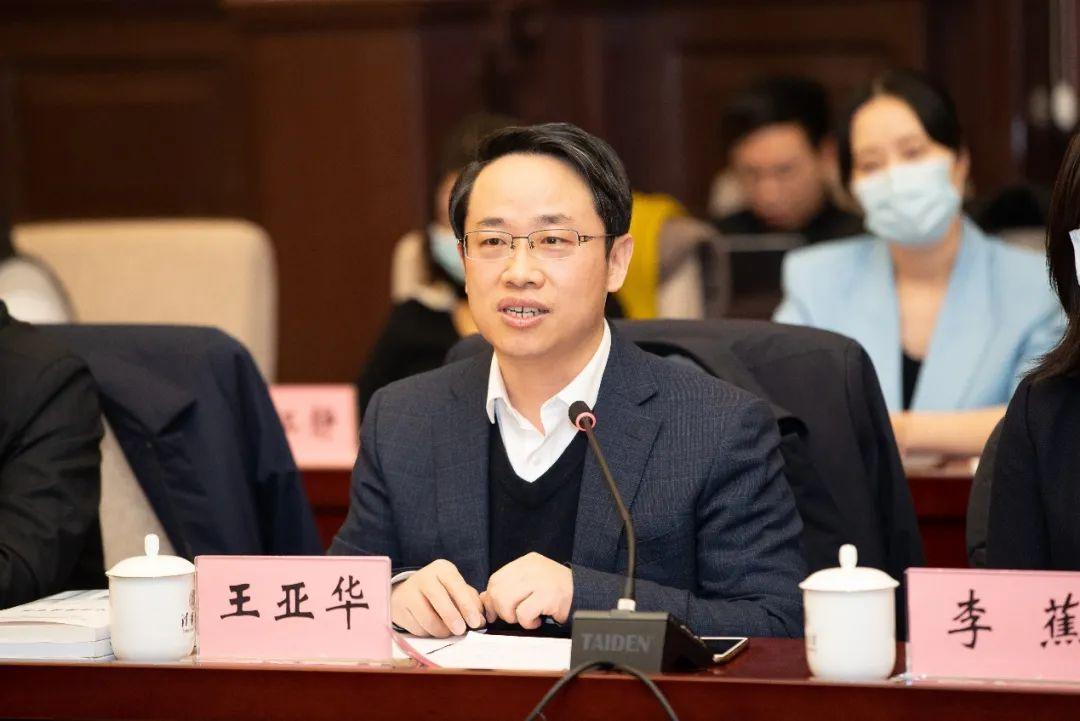 我院召開思政課教師座談會，深化教育教學改革，推動思政課程內(nèi)涵建設新動向探討