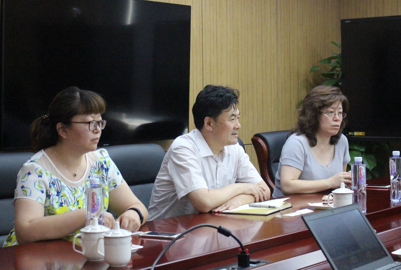 張清民到學(xué)院畢業(yè)生公司調(diào)研，探索教育與企業(yè)合作的深度融合