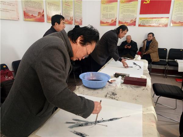 我院開展送春聯(lián)·進社區(qū)·送祝福志愿服務(wù)活動