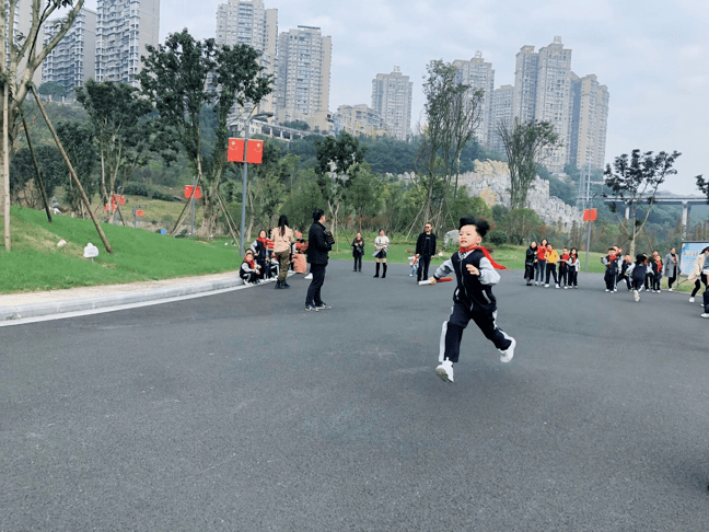 孟津?qū)W校一年級秋季科技啟夢探索之旅